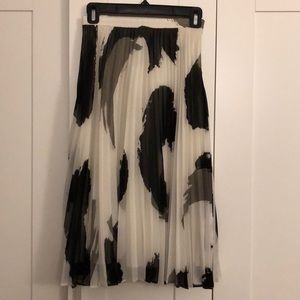 Banana Republic Abstract Midi Skirt 00P
